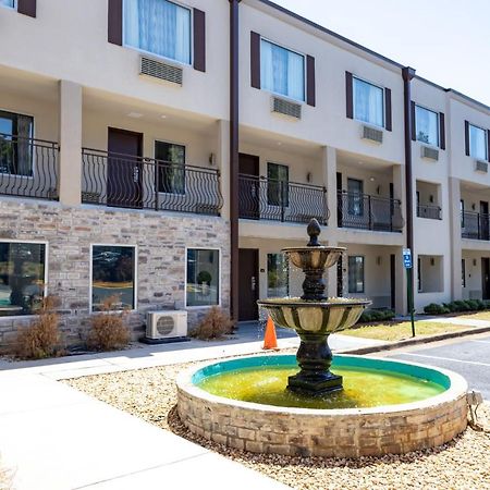 Baymont By Wyndham College Park Atlanta Airport South Hotell Exteriör bild