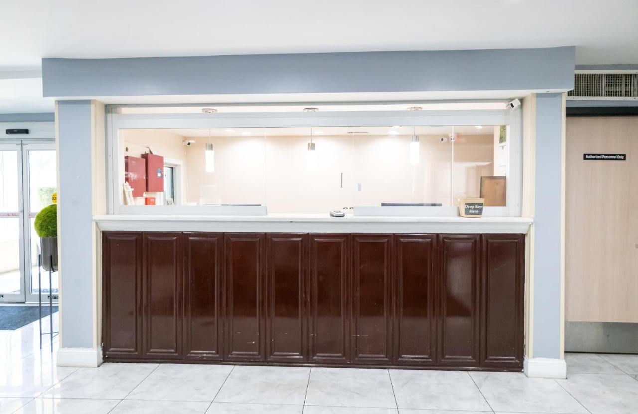 Baymont By Wyndham College Park Atlanta Airport South Hotell Exteriör bild