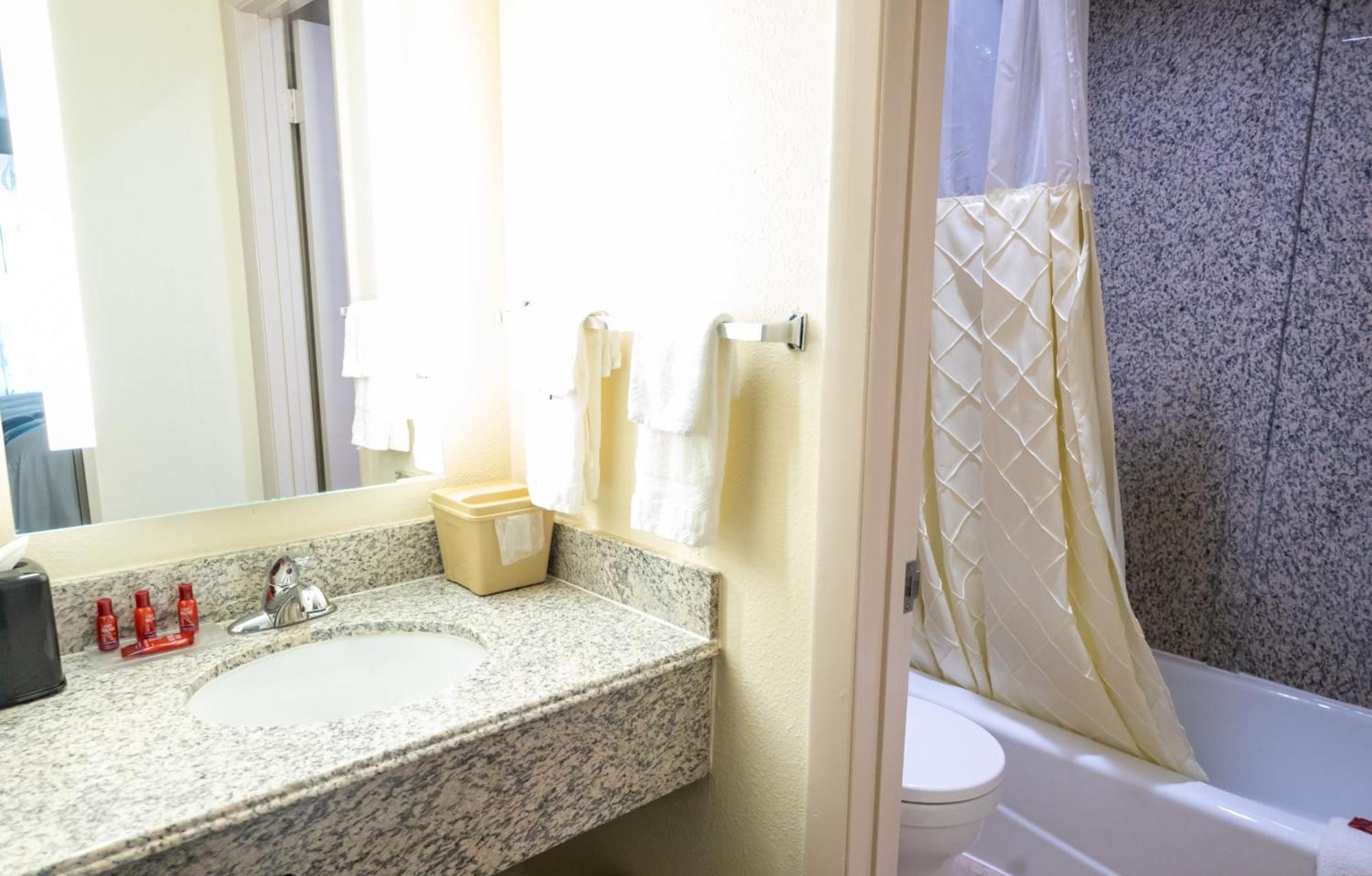 Baymont By Wyndham College Park Atlanta Airport South Hotell Exteriör bild